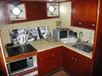 Kapal rondaan untuk dijual