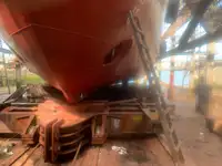 Kapal kerja untuk dijual