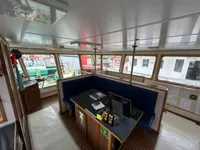 Kapal bekalan untuk dijual