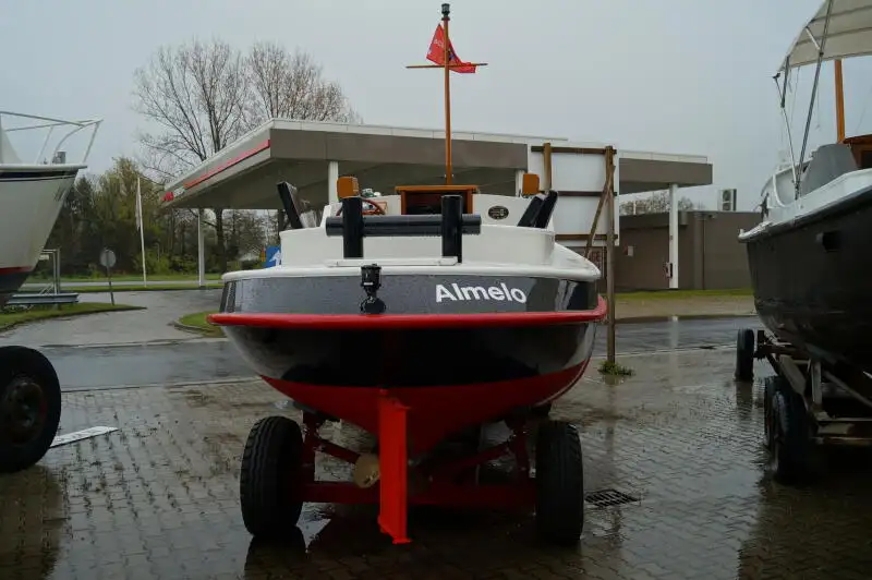 Kapal tunda untuk dijual