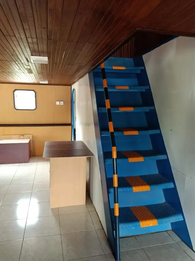 Kapal pendaratan, tangki untuk dijual