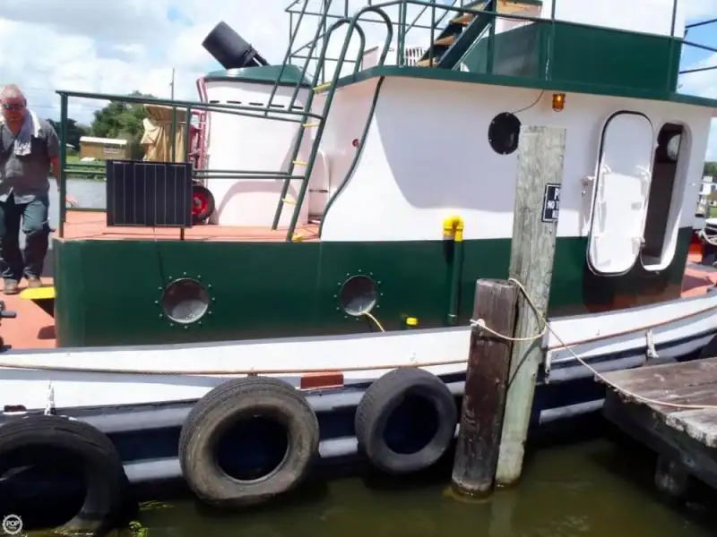 Kapal tunda untuk dijual