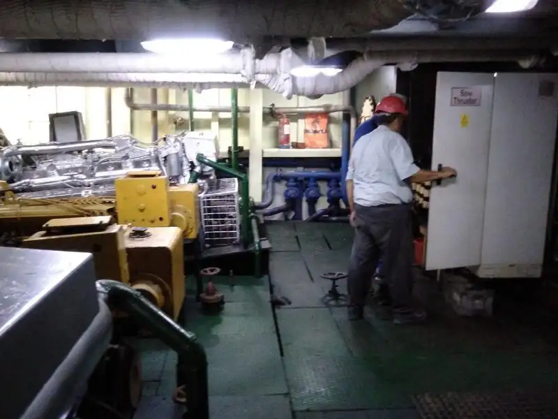Kapal bekalan untuk dijual