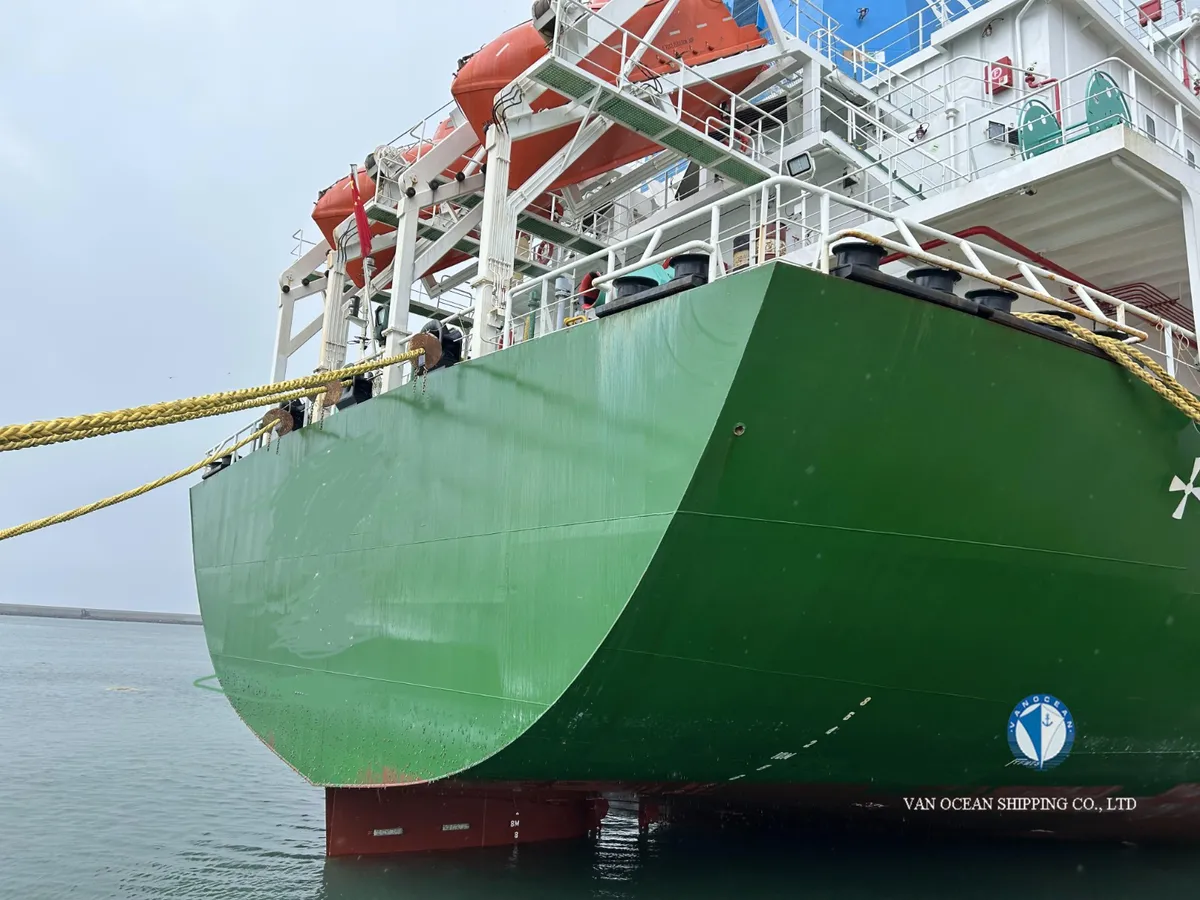 Kapal peti sejuk untuk dijual