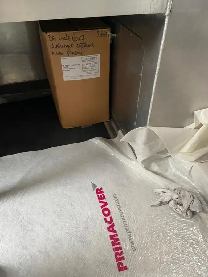 Kapal penyelamat untuk dijual