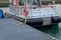 Kapal anak kapal untuk dijual
