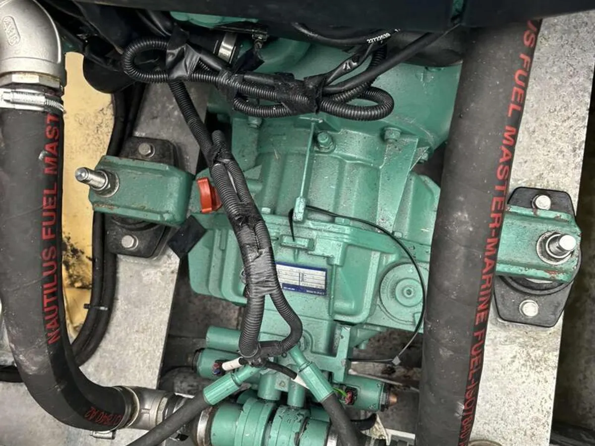 Kapal rondaan untuk dijual