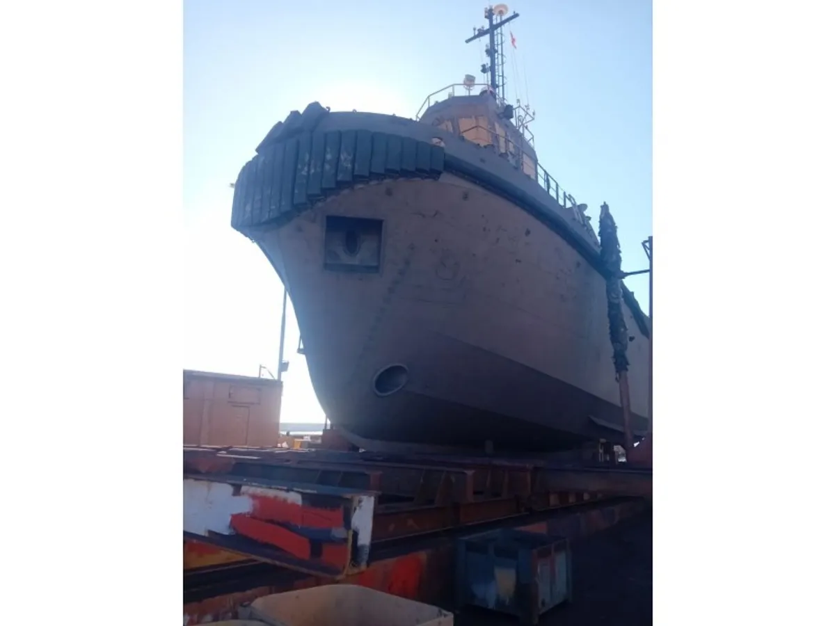 Kapal tunda untuk dijual