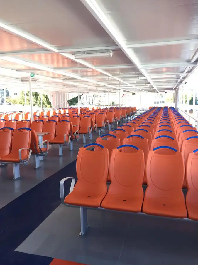 Kapal pelayaran untuk dijual