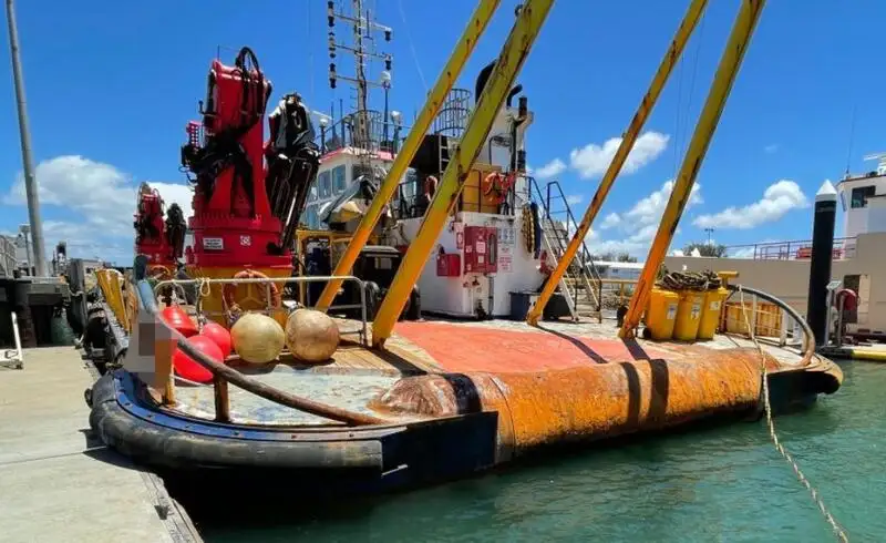 Kapal kerja untuk dijual