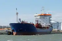 Oil/Chemical tanker untuk jualan
