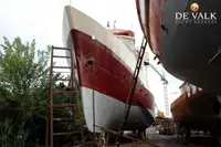 Kapal feri untuk dijual