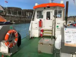 Kapal anak kapal untuk dijual
