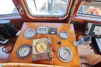 Kapal rondaan untuk dijual