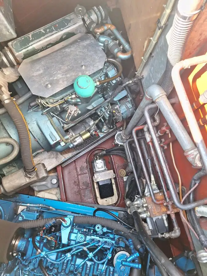 Kapal feri untuk dijual