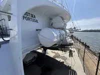 Kapal layar untuk dijual