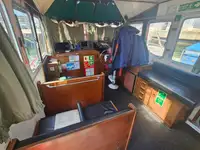 Kapal anak kapal untuk dijual