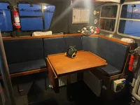 Kapal tinjauan untuk dijual