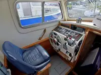 Kapal kerja untuk dijual