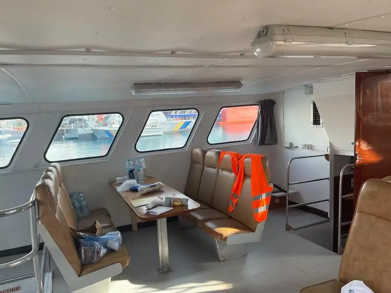 Kapal kontena untuk dijual