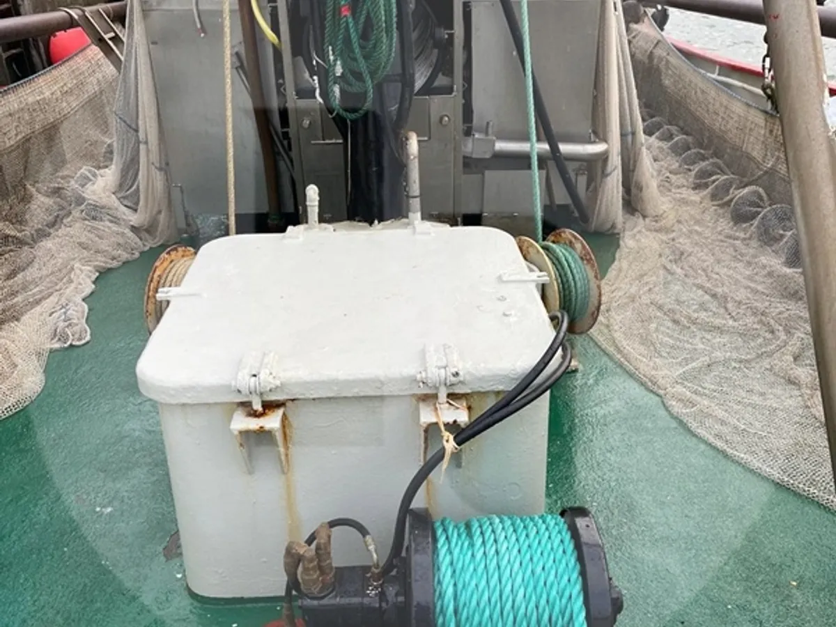 Kapal pukat tunda untuk dijual