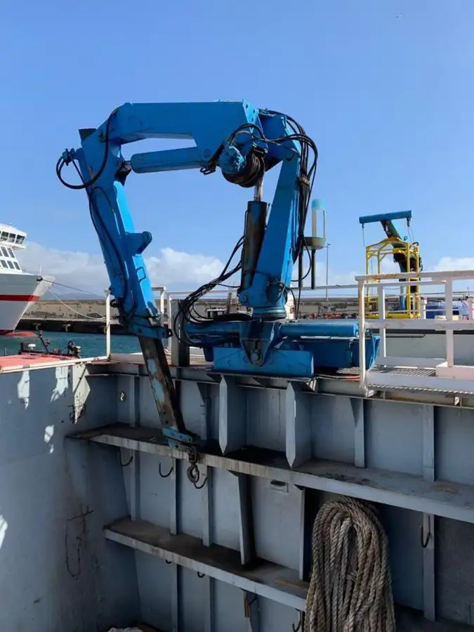 Kapal kerja untuk dijual
