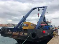 Kapal kerja untuk dijual