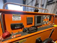 Kapal kerja untuk dijual