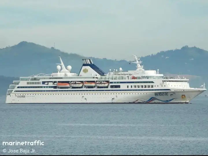 Kapal pelayaran untuk dijual