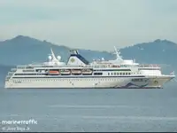Kapal pelayaran untuk dijual
