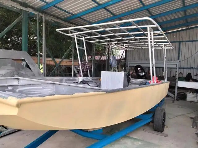Kapal kerja untuk dijual