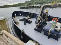Kapal kerja untuk dijual