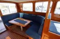 Kapal pelayaran untuk dijual