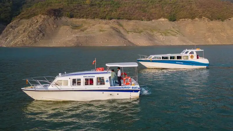 Kapal pelayaran untuk dijual