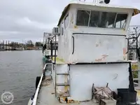 Kapal bekalan untuk dijual