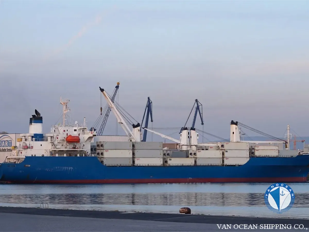 Kapal peti sejuk untuk dijual