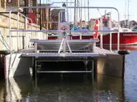 Kapal kontena untuk dijual