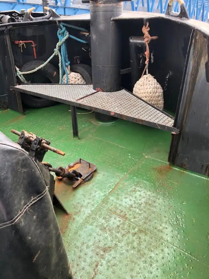 Kapal tunda untuk dijual