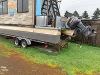 Katamaran untuk jualan