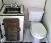 Kapal pelayaran untuk dijual