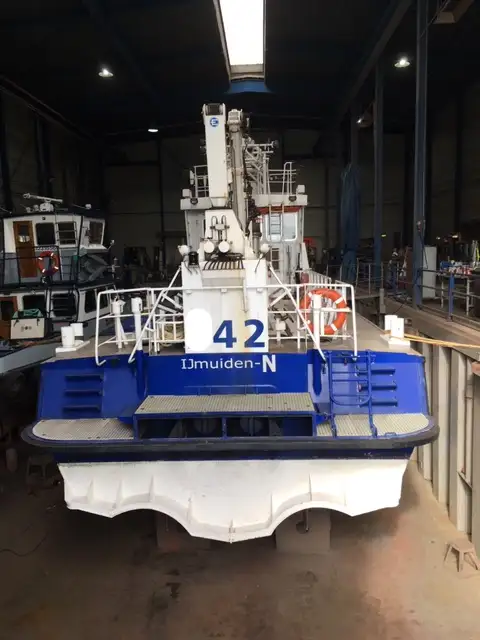 Kapal tinjauan untuk dijual
