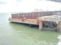 Tongkang untuk dijual