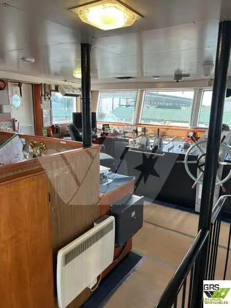 Kapal bekalan untuk dijual