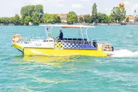 Kapal feri untuk jualan