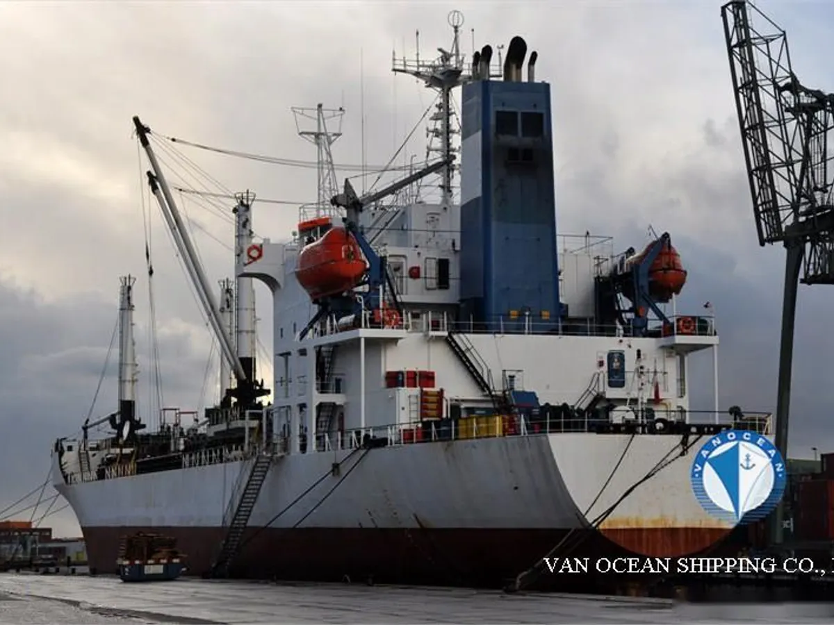 Kapal peti sejuk untuk dijual