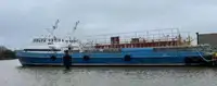 Kapal anak kapal untuk dijual