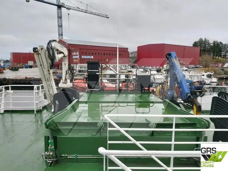 Kapal pelayaran untuk dijual