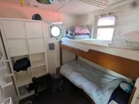 Kapal tinjauan untuk dijual