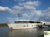 Kapal pelayaran untuk dijual