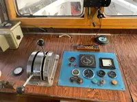 Kapal kerja untuk dijual
